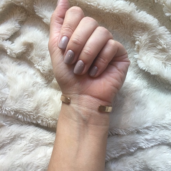 Assorted bracelets - Picture 4 of 4