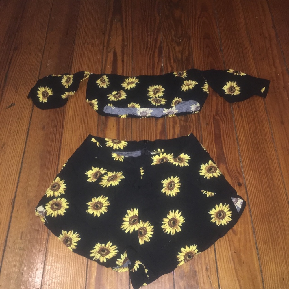 Two piece set