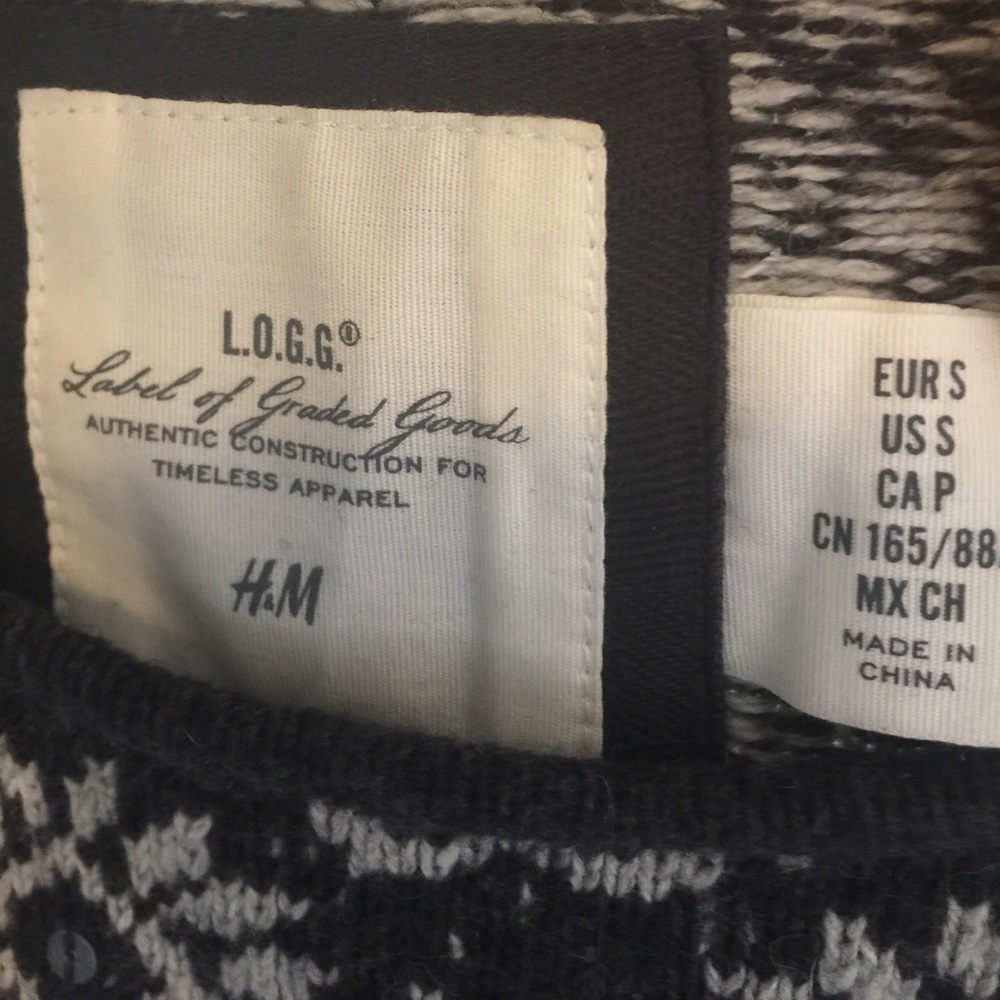 H&M Patterned Sweater - Picture 3 of 5