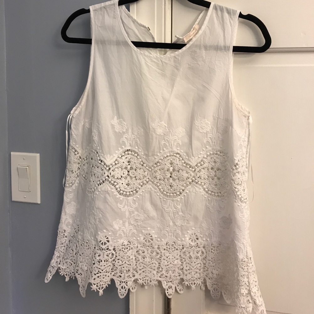Skies are blue blouse M