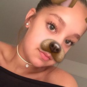 Meet your Posher, Camryn