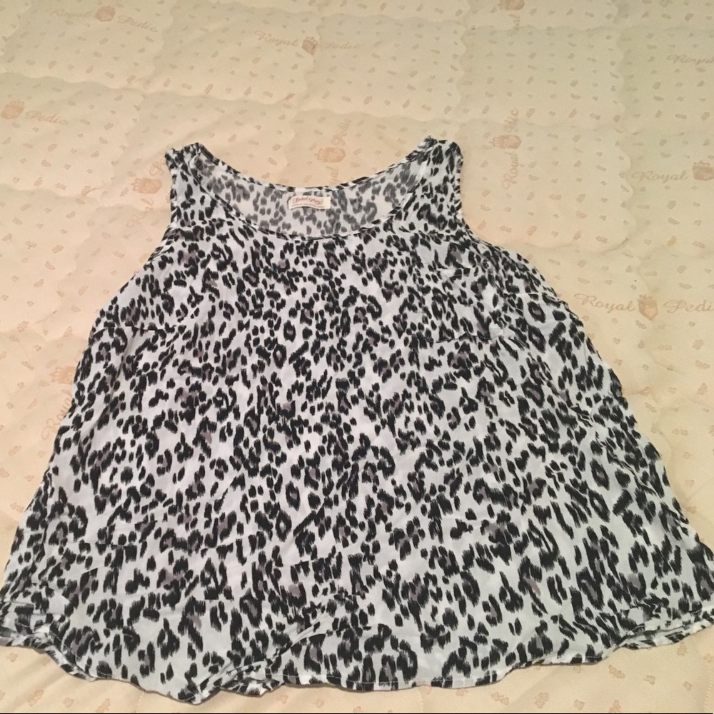 Leopard/Cheetah print top