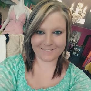 Meet your Posher, Nikki