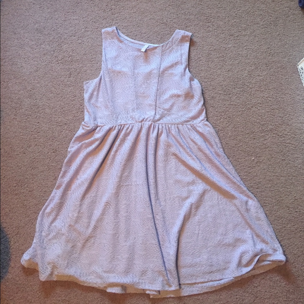 Lilac lace flowy dress