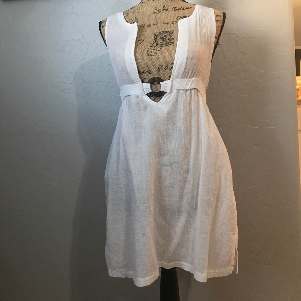 Francesca's white coverup