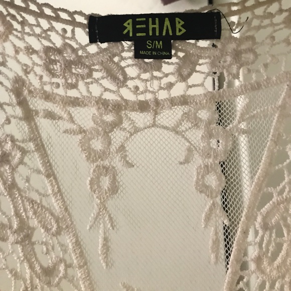 Lacy tunic - Picture 4 of 4