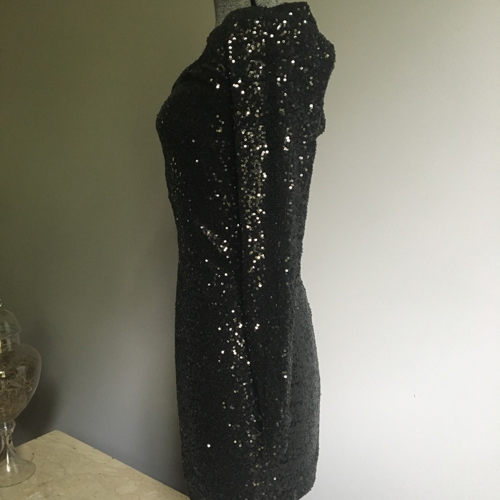 La Cite low back sequin dress - Picture 3 of 5