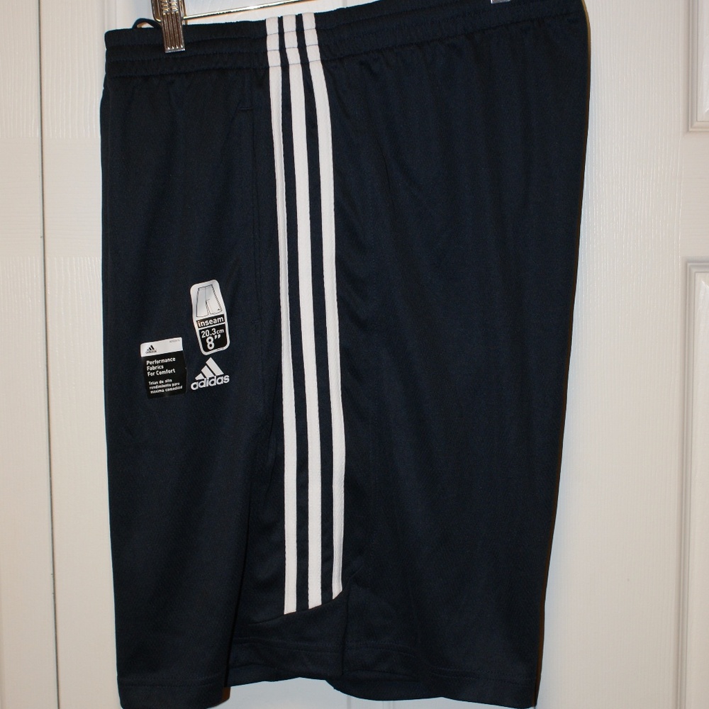 Adidas Shorts XXL....NWT