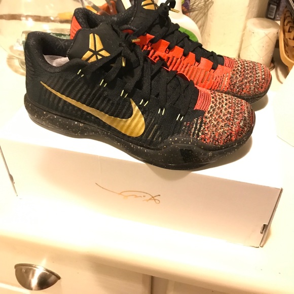 Nike Other - Nike Kobe 10 x Christmas edition. Rare size 11