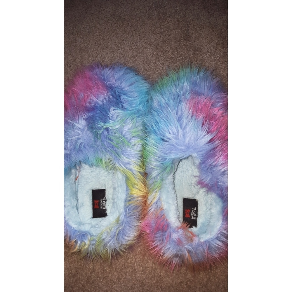 Fluffy Rainbow Slippers