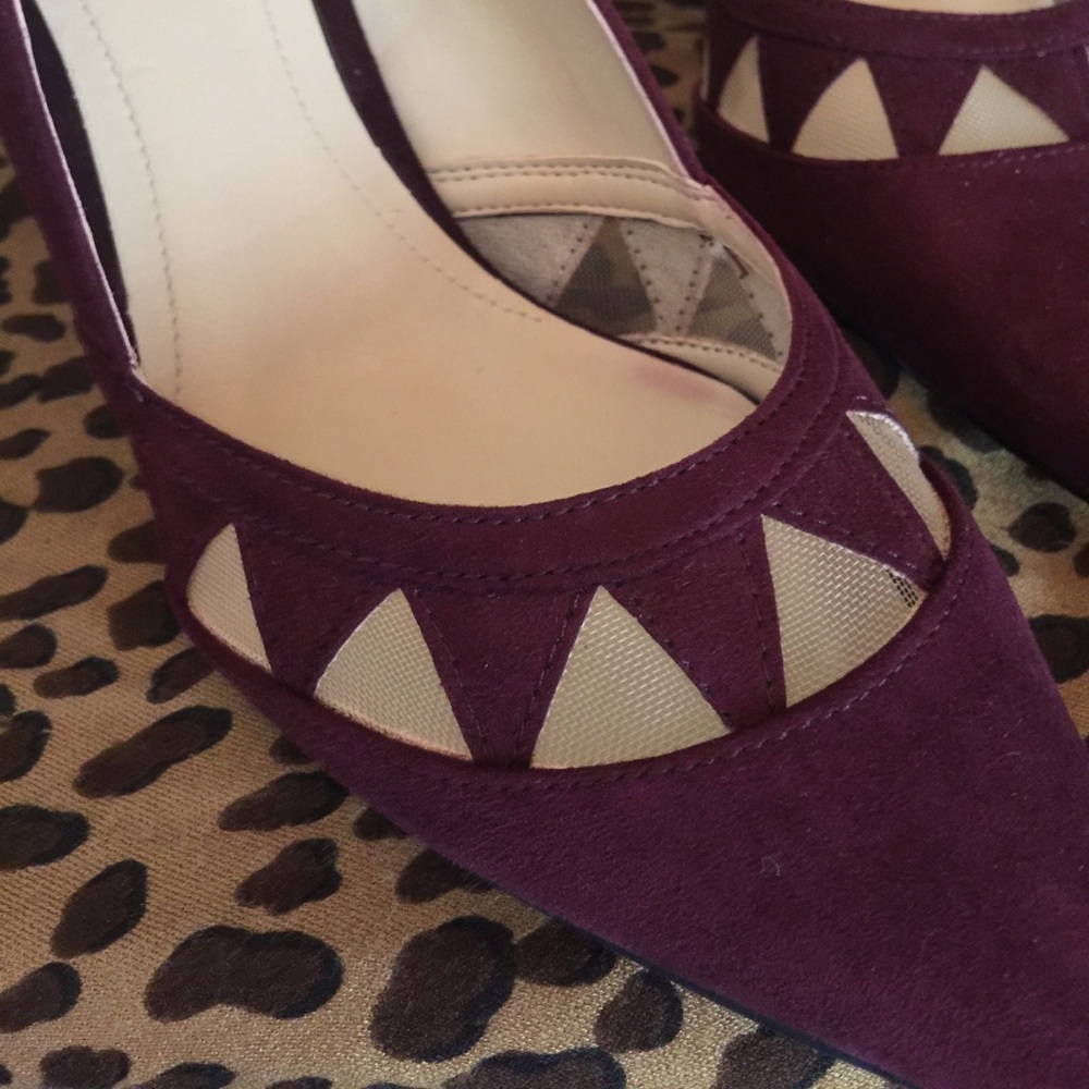 New, Marc Fisher Burgundy 3.5 in pumps/sheer front
