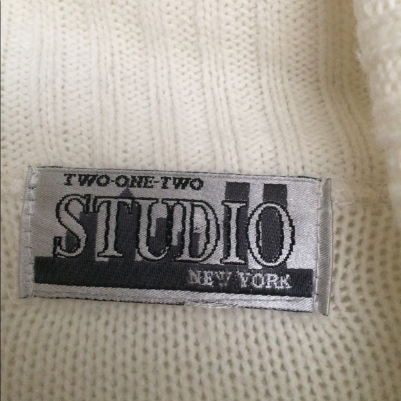"STUDIO" Women Cream Color Cover Up/Shoulder Wrap - Picture 5 of 5