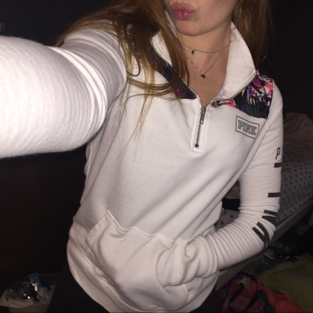 PINK white sweatshirt