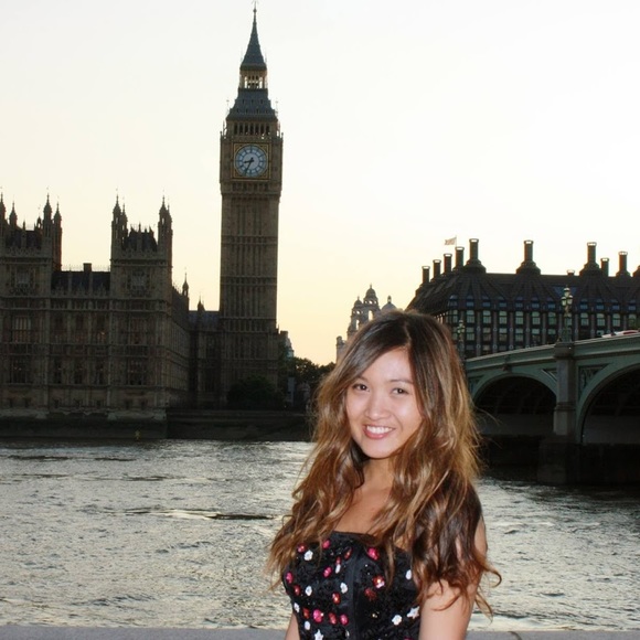 Meet your Posher, Danielle - Picture 1 of 1