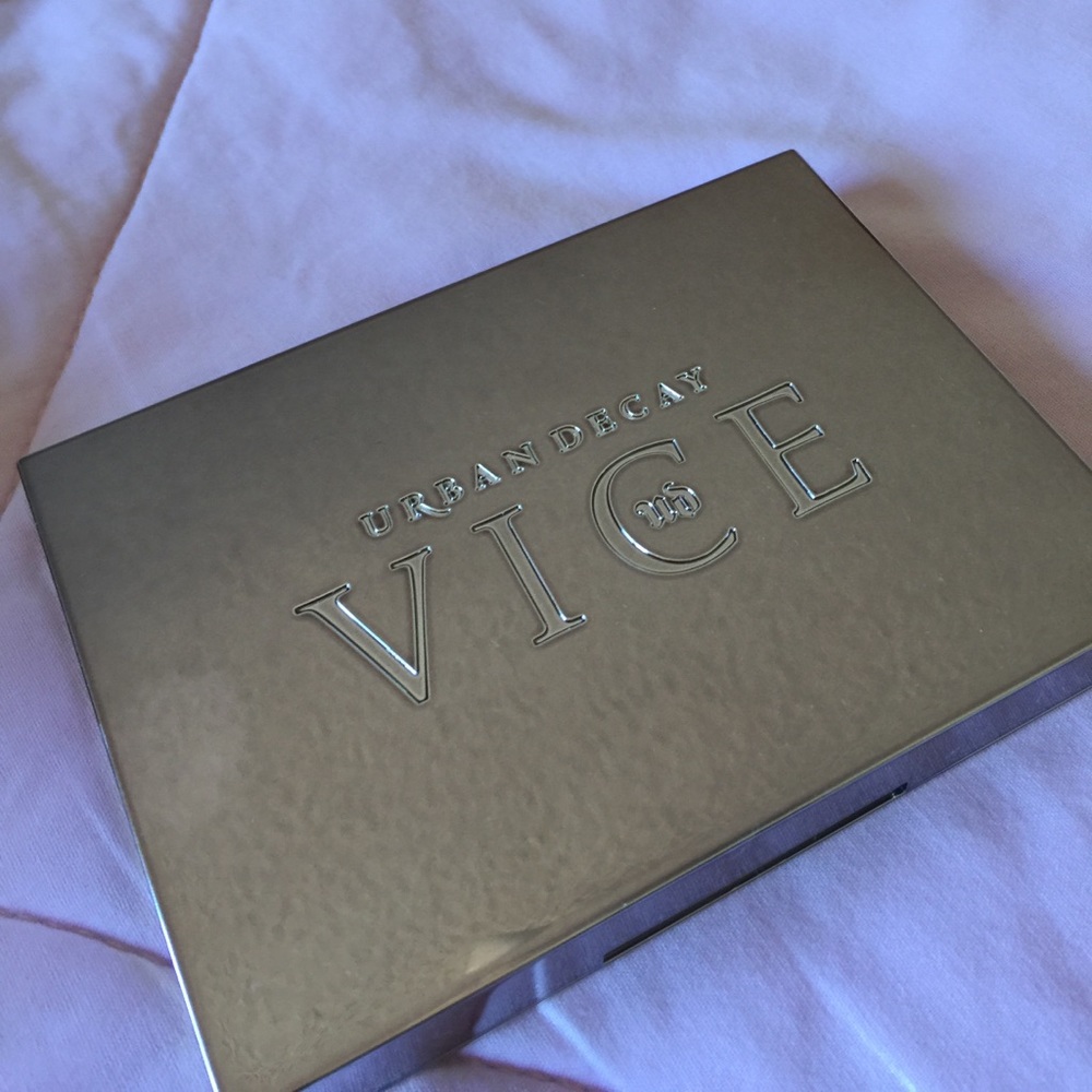 URBAN DECAY VICE LIP PALETTE