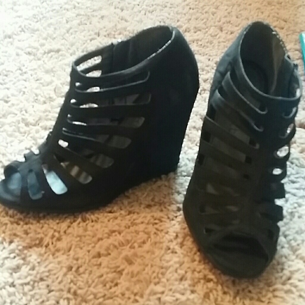 Black wedge high heel