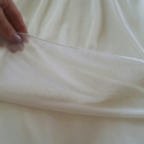 Pretty Dress 🌸 - Picture 6 of 7