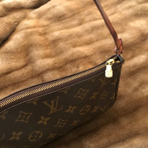 Sold Sold Sold Sold - Picture 2 of 8