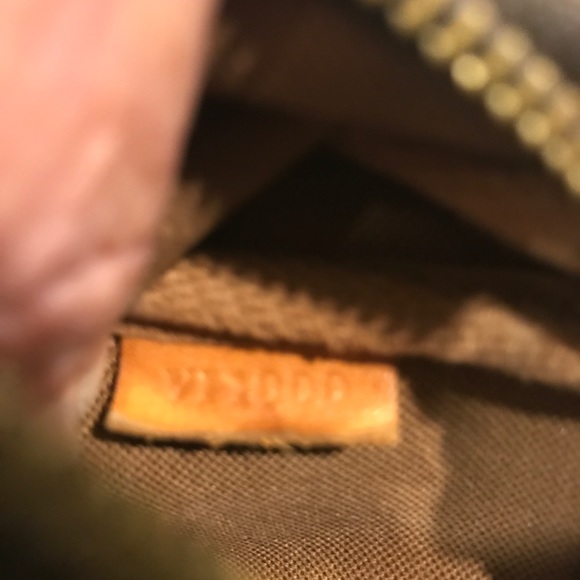 Sold Sold Sold Sold - Picture 7 of 8