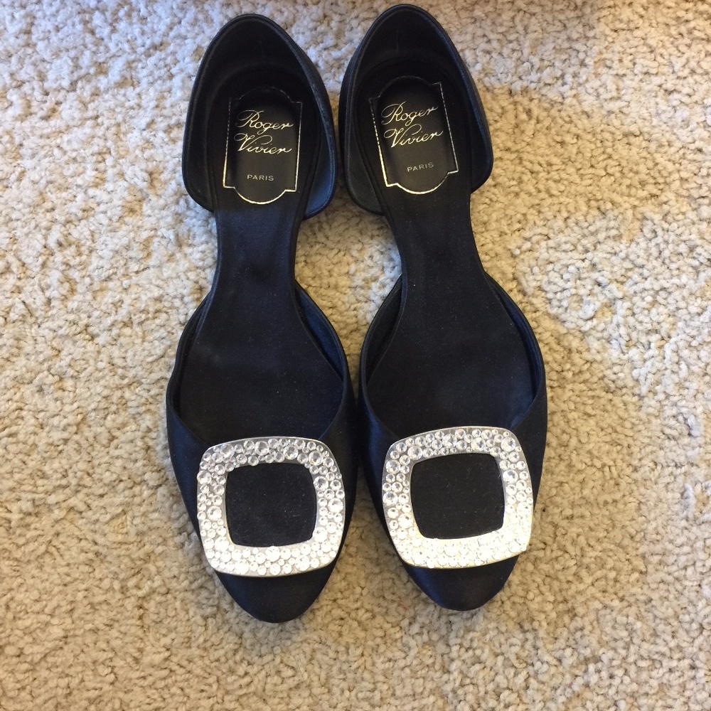 Roger Vivier Black Ballerine Chips Satin D'orsay