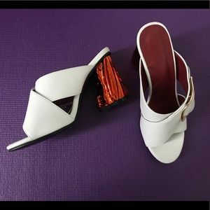 Unique heeled sandal- BRAND NEW