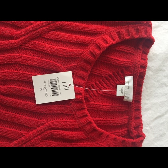 Red knit sweater - Picture 2 of 3