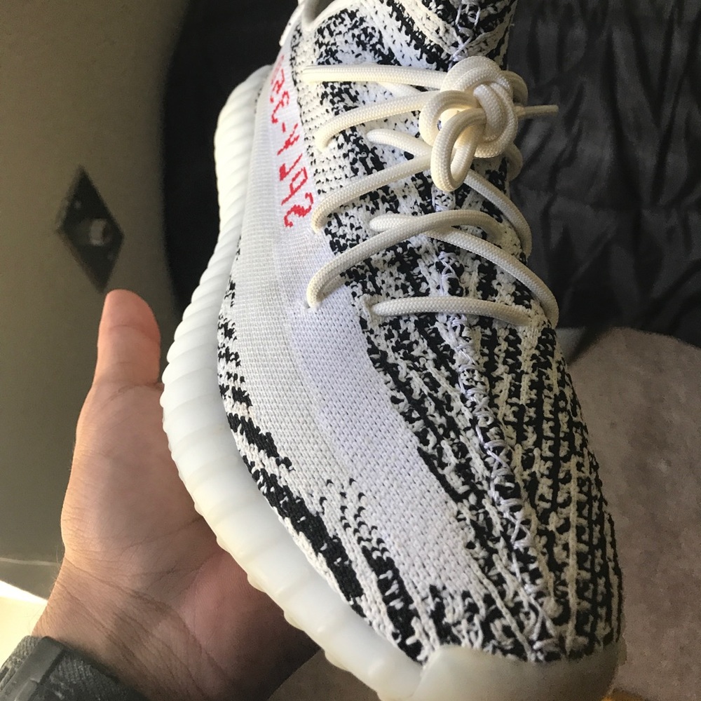 Yeezy 350 boosts like new - Picture 5 of 7