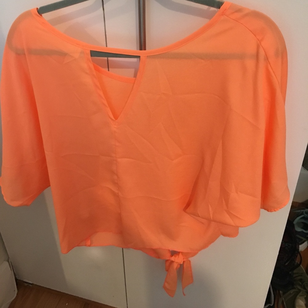 Crop top - Picture 3 of 3