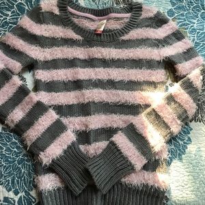 GRAY/PINK SWEATER