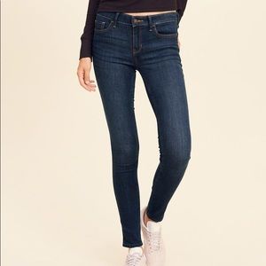 Hollister Super Skinny Jeans