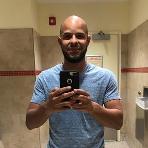 Meet your Posher, Emmanuel