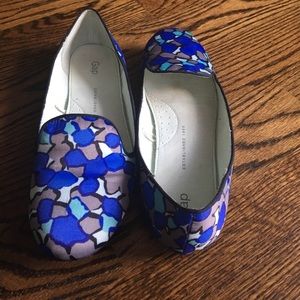 Gap blue pebble print loafers sz 7.5