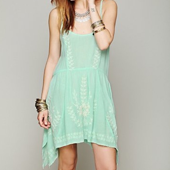 SOLD Free People Meadows of Medallion Slip - Picture 5 of 5