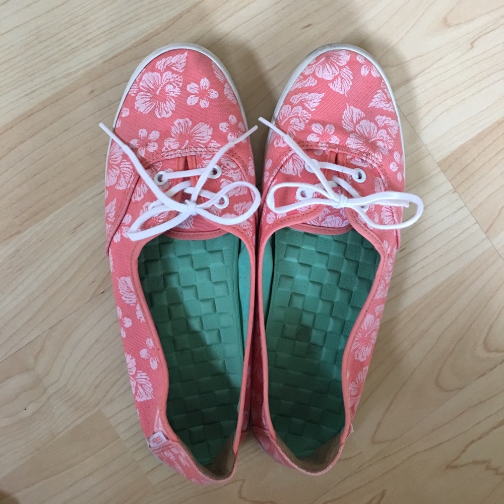 VANS Ultra Cushioned Slip ons.