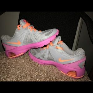 Women's Nike max run lite 5