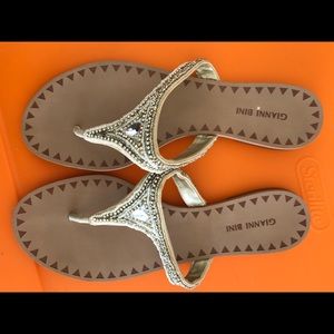 Gianni Bini size 8.5 Cream Jeweled Sandal