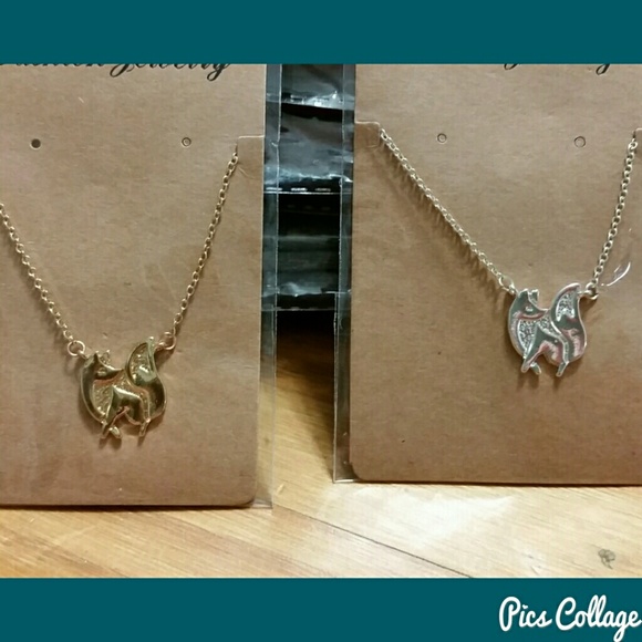 Dainty Fox Necklaces - Picture 5 of 6