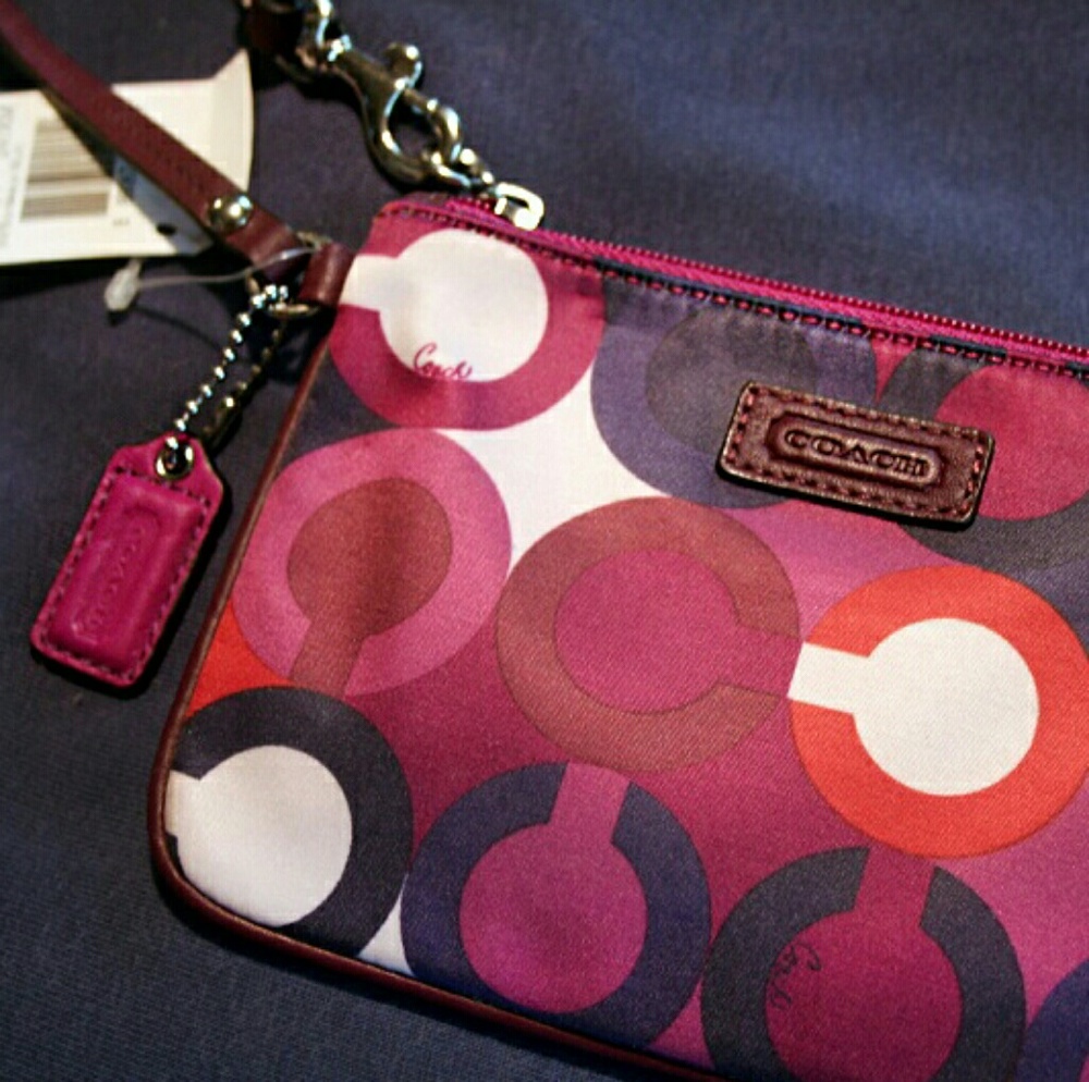 SALE!!! - Genuine Coach Wristlet NWT - Bordeaux