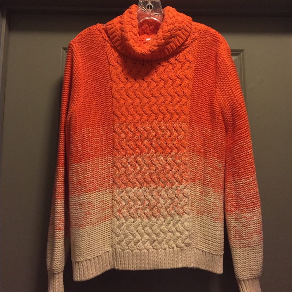 525 America sweater in orange and white size small