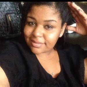 Meet your Posher, Shayna