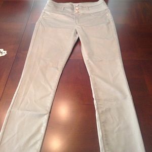 REFUGE High-waisted beige trousers!!