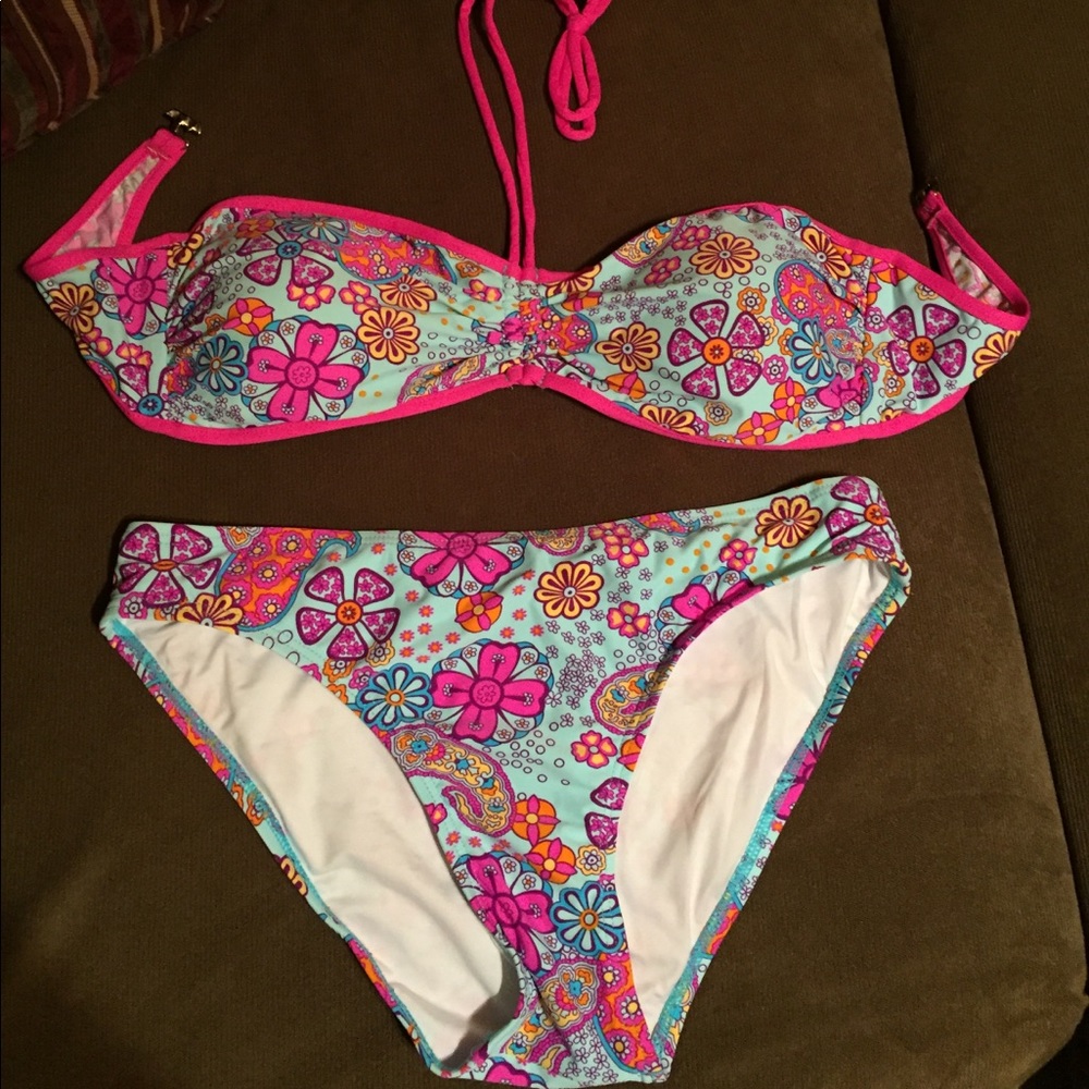 Swimming suit