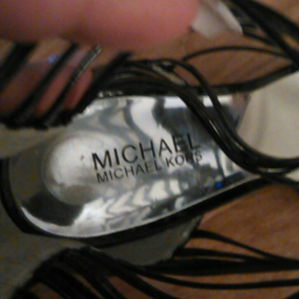 FLASH SALE Michael Kors shoes gorgeous - Picture 2 of 7