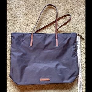 Nylon tote Nylon tote