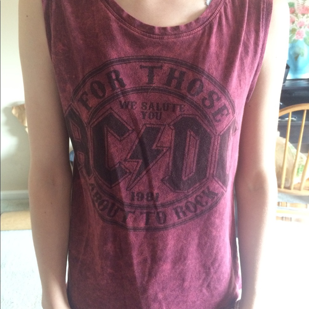 AC⚡️DC Muscle Tee