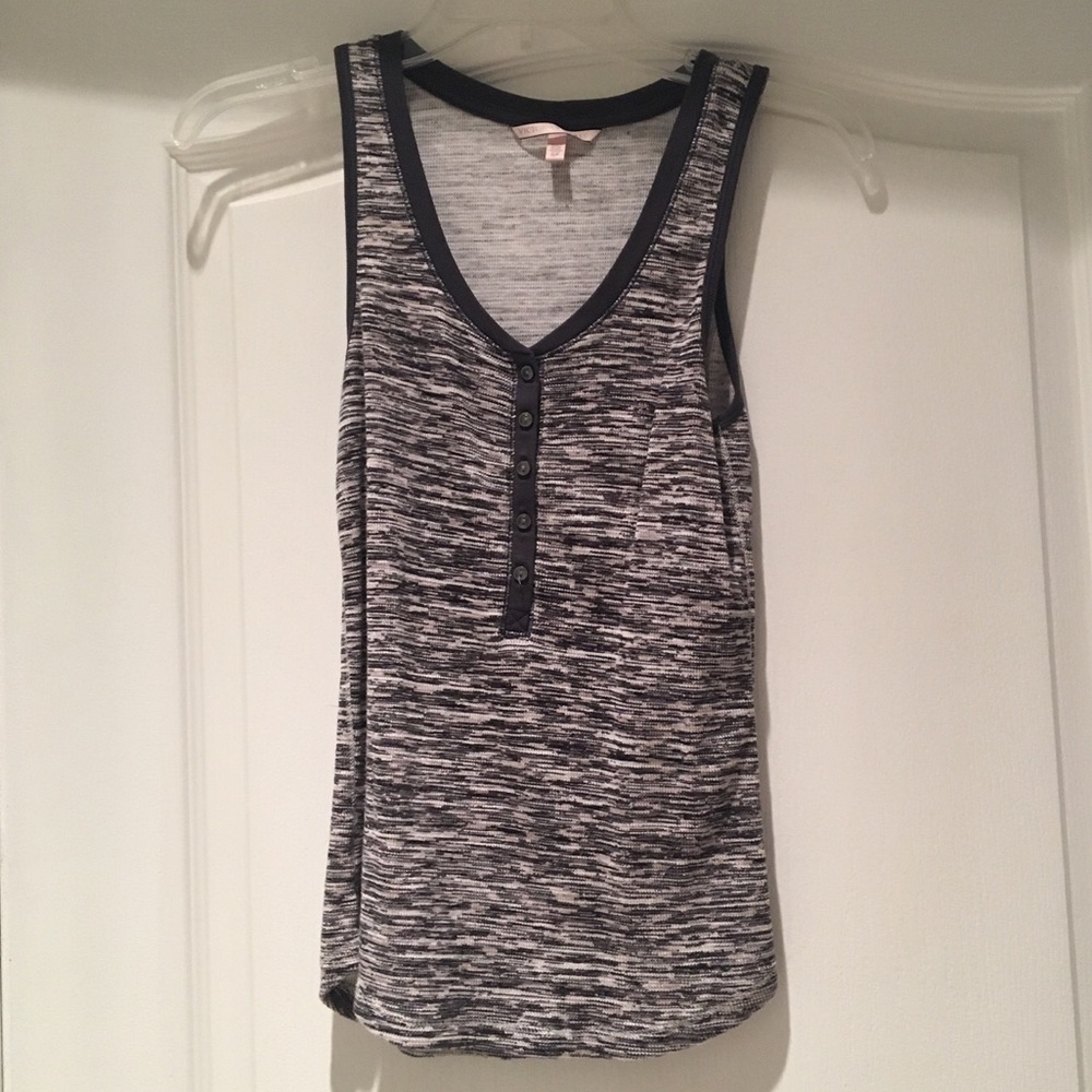 Victoria's Secret Tank Top 🖤🎀