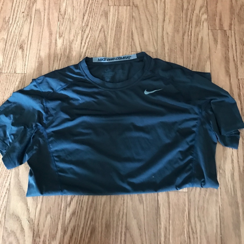 Fitted Nike Pro Combat Training Tee