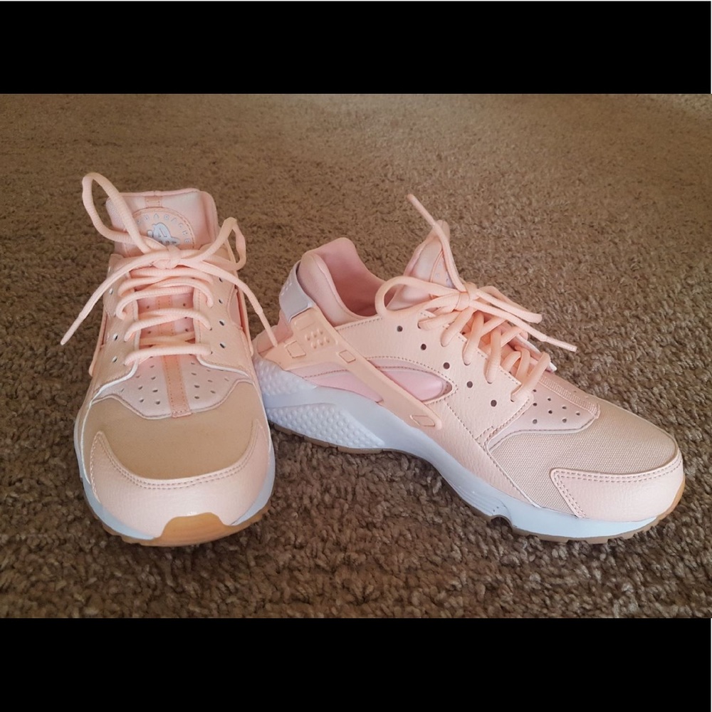 Peach huaraches