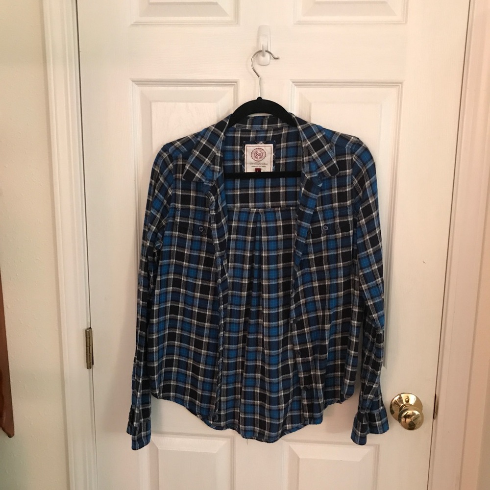 Long-sleeve Plaid.