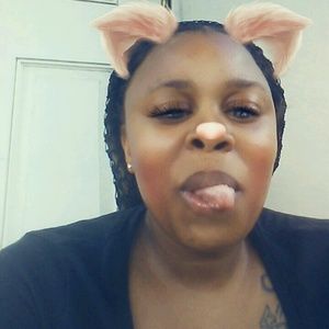 Meet your Posher, Charise